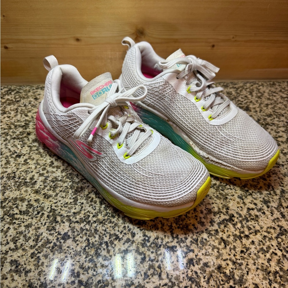 Skechers Women Size 8.5 White Athletic‎ Sneakers with Colorful Soles